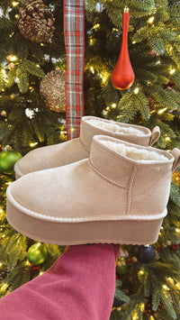 Platform Sherpa Boots